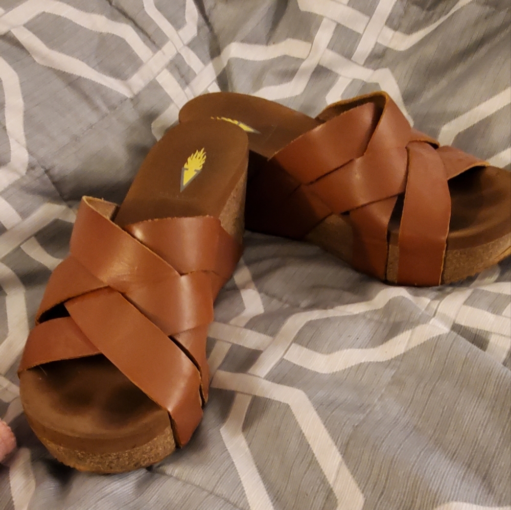 Sandles